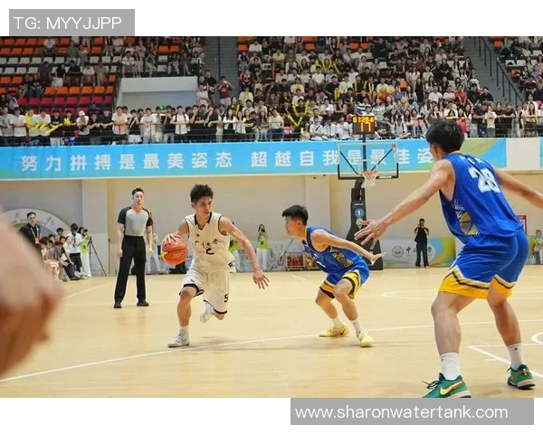 广州篮球队以86分领跑精英赛积分榜展现强劲实力